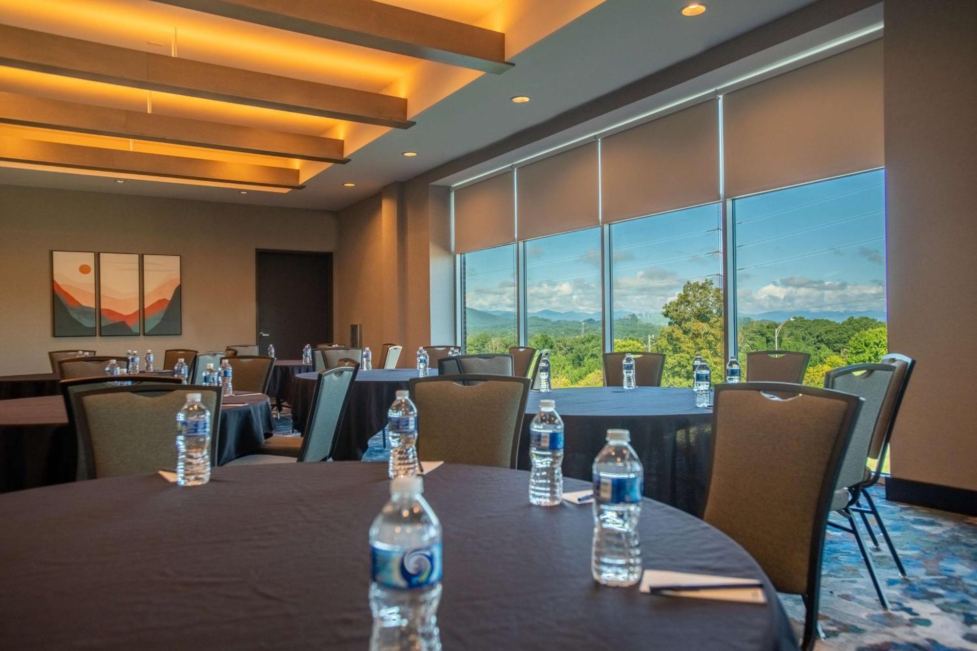 Doubletree By Hilton Asheville Downtown Ngoại thất bức ảnh